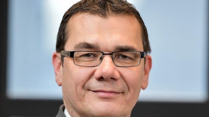 Clive Lambert Futurestechs